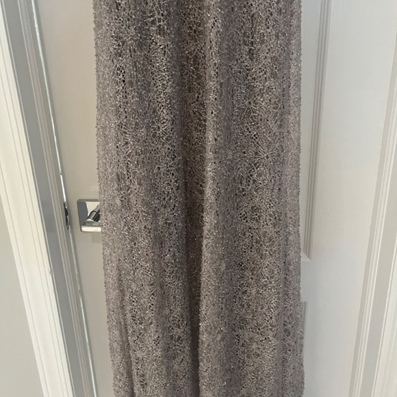 Carmen Marc valvo beaded gown - Picture 5 of 11